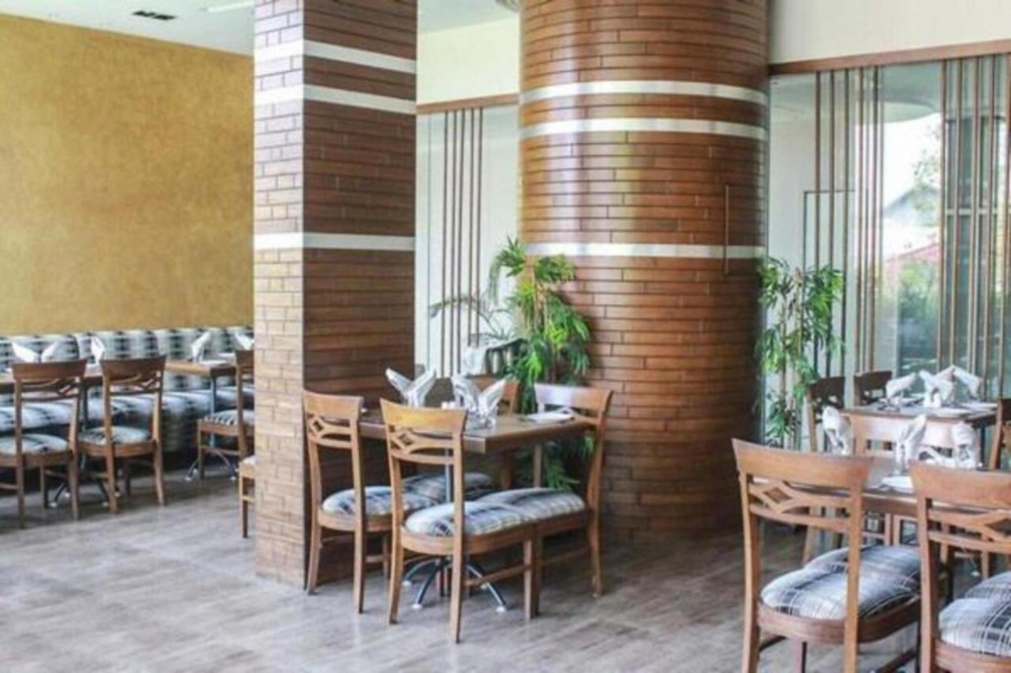 Kailash Parbat Hotel Lonavala Eksteriør bilde