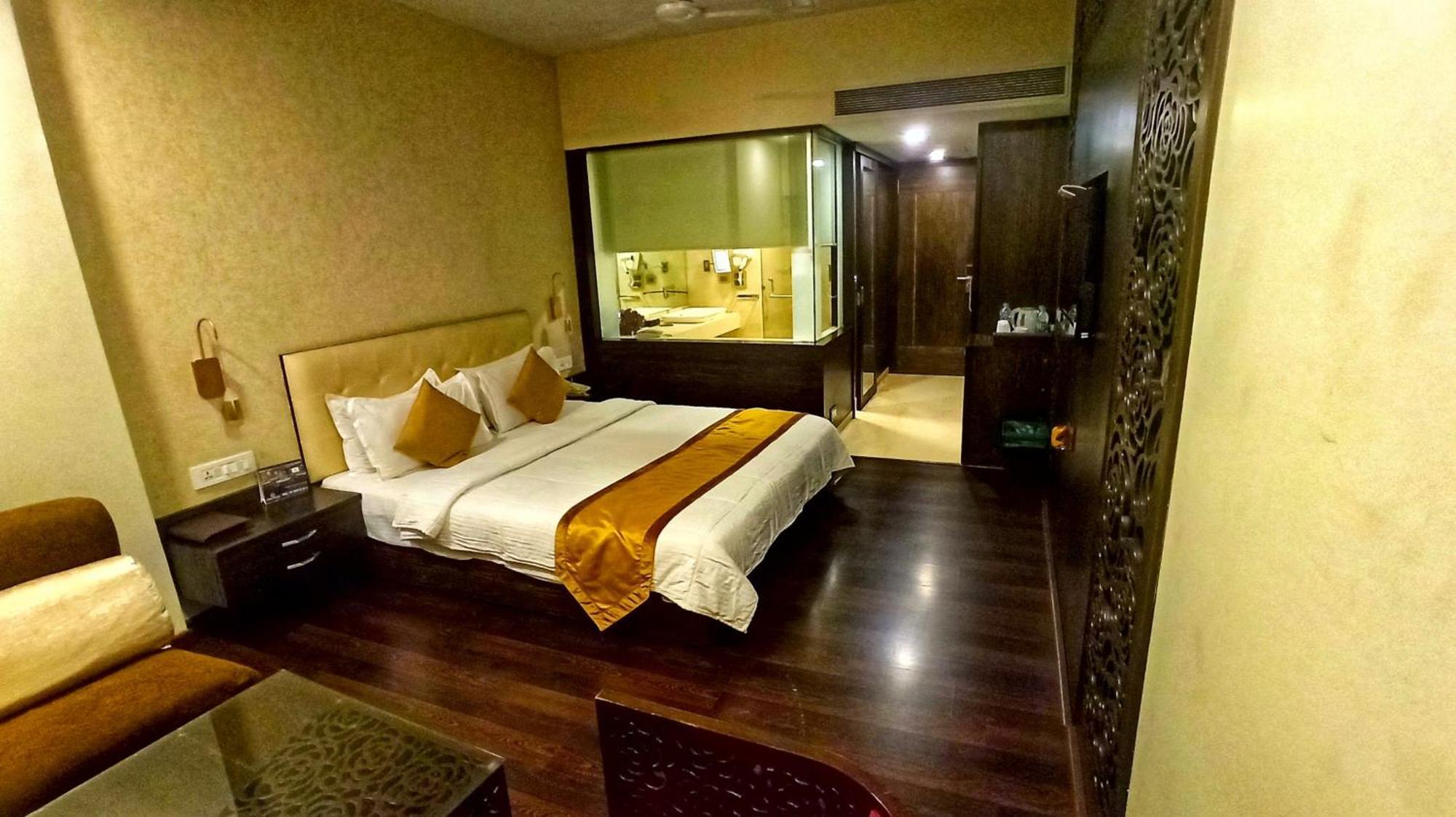 Kailash Parbat Hotel Lonavala Eksteriør bilde